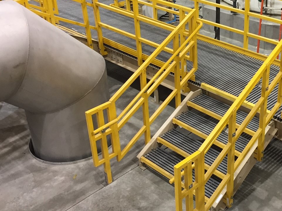 FIBERGLASS STAIR TREADS