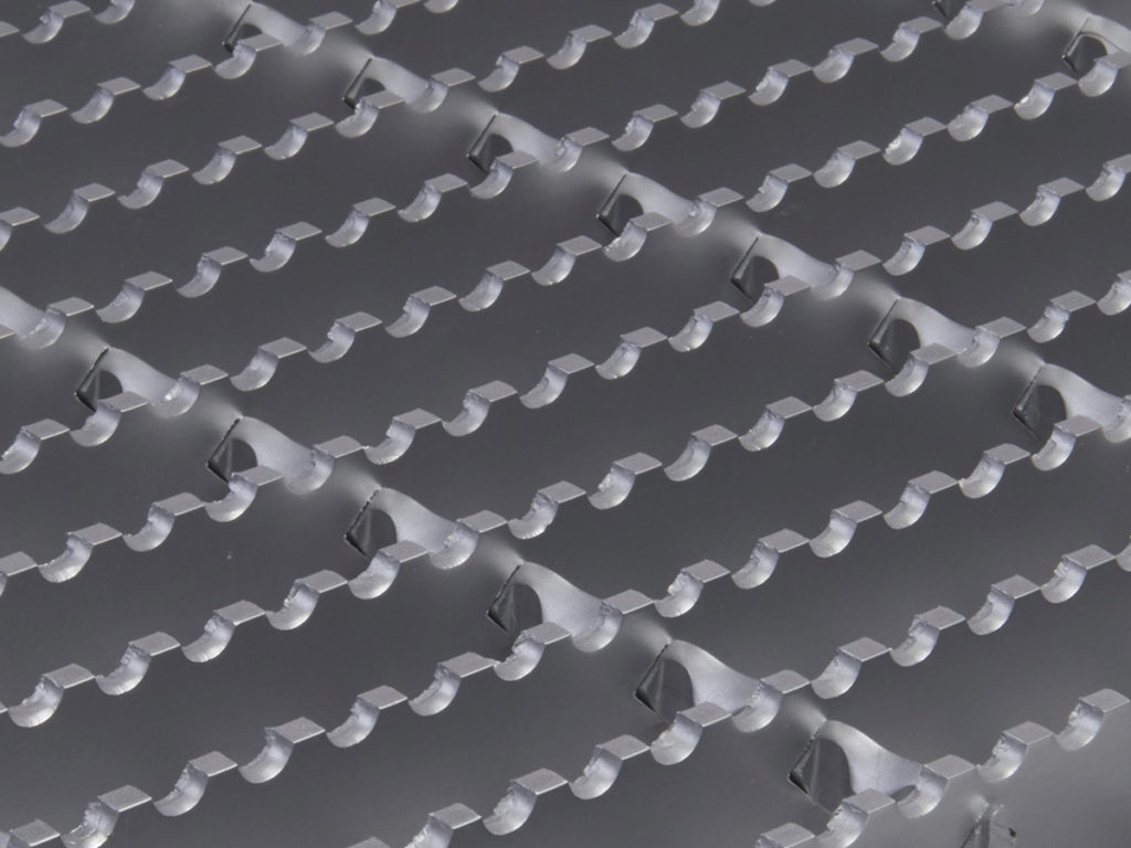 SERRATED SURFACE ALUMINUM GRATING