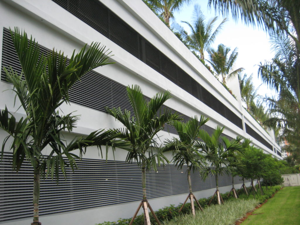 ALUMINUM LOUVER GRATE