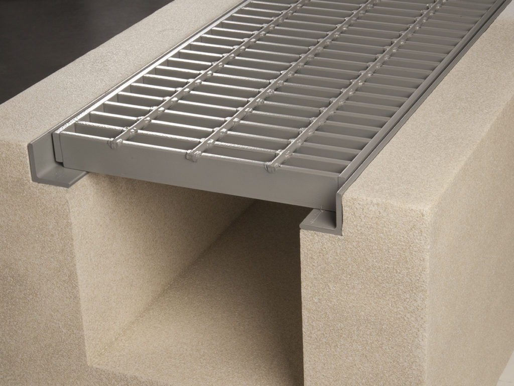 EMBED FRAME WITH METAL GRATE