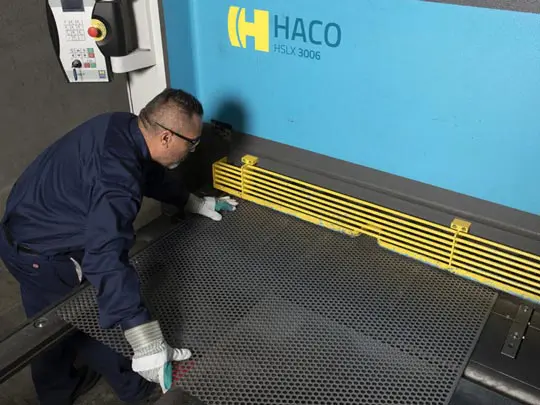 PERF METAL SHEAR 2