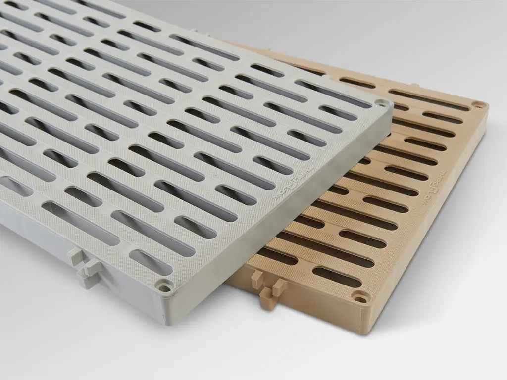 Thru-Flow panels light grey and maple