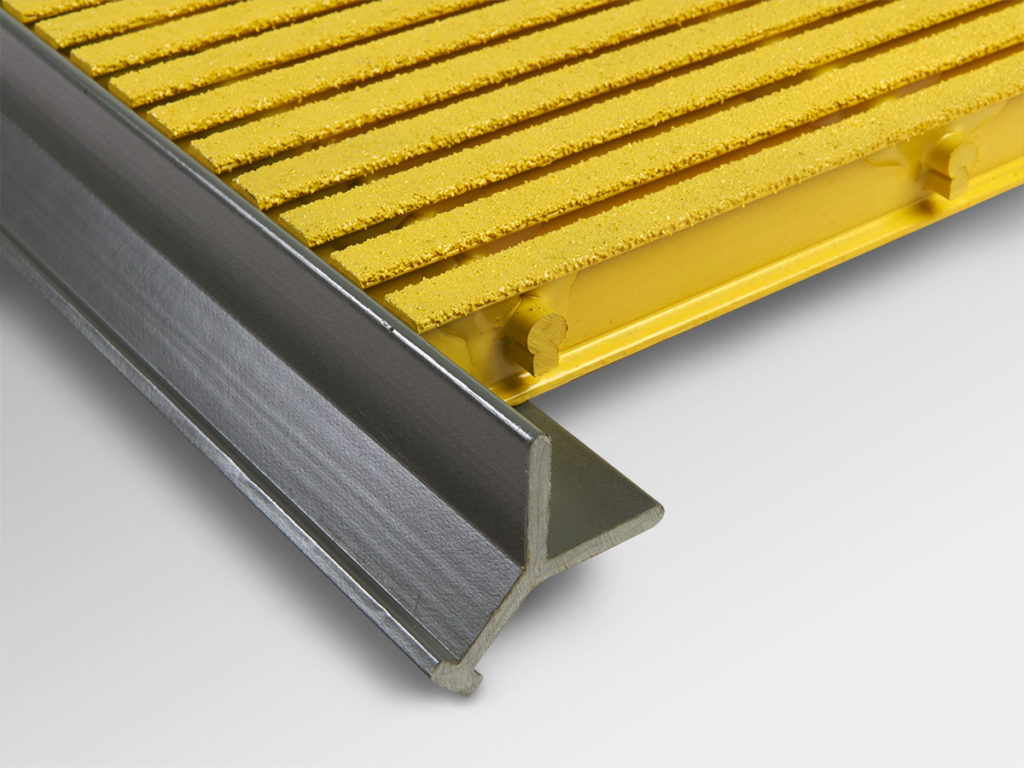 FRP CURB ANGLE 10