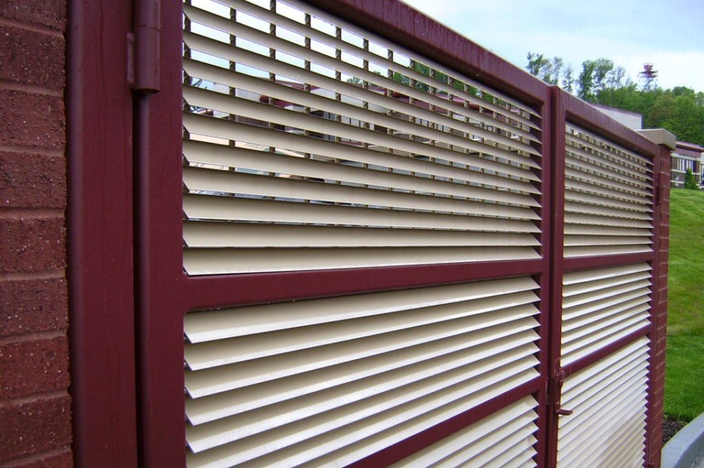 VERTICAL LOUVER GRATE