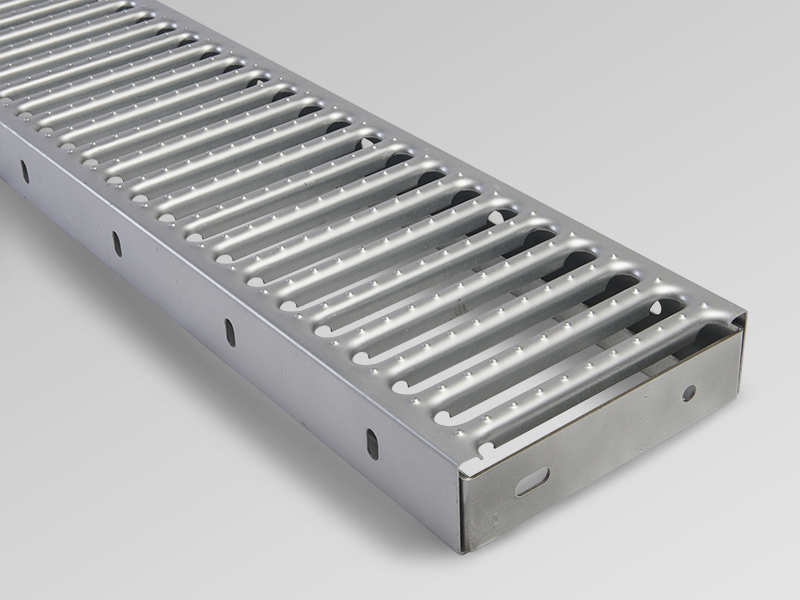 GRATE LOCK STAIR TREAD 2