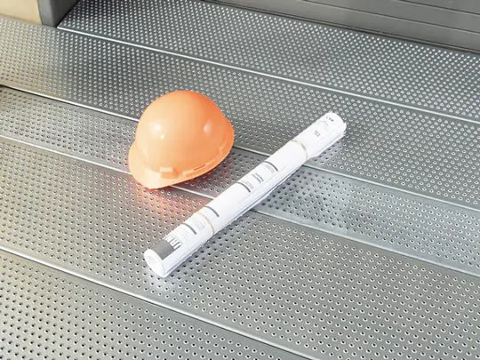 TRACTION TREAD APPLICATION