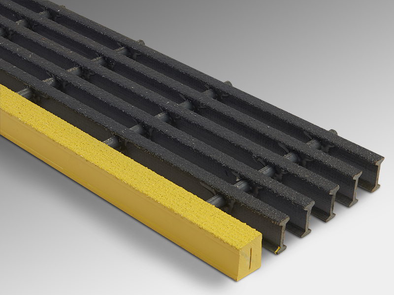 FRP PULTRUDED GRATING STAIR TREAD 3