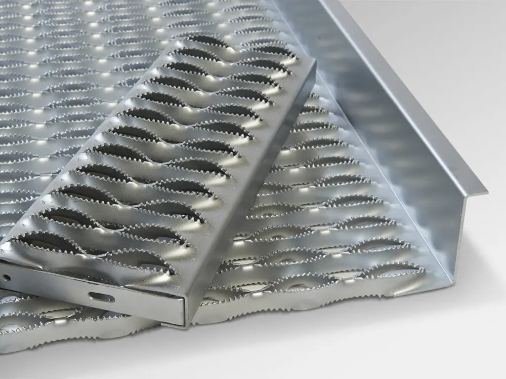 Heavy Duty Grip Strut Walkway and Stair Tread